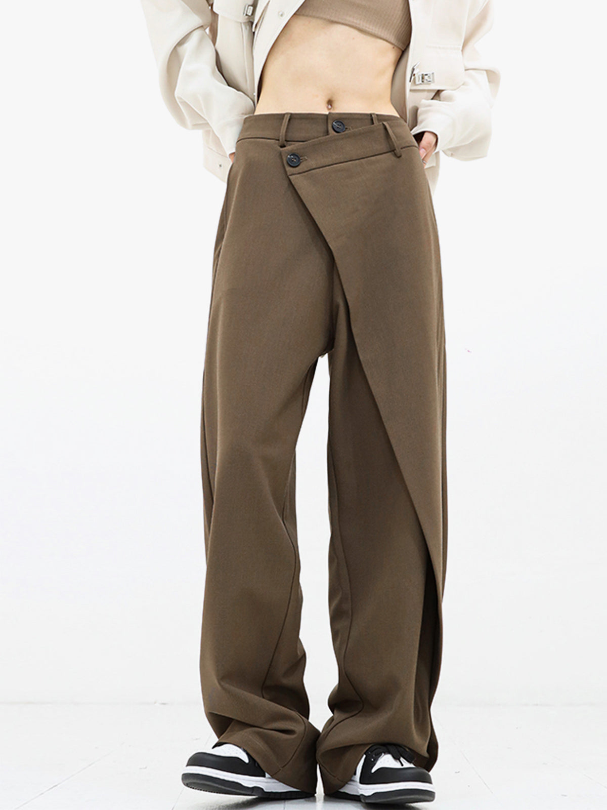 Asymmetrical wide pants