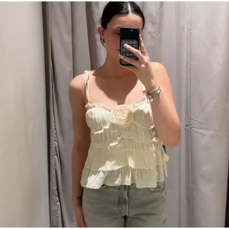 Xiomara - Top with ruffles and Rozendetail