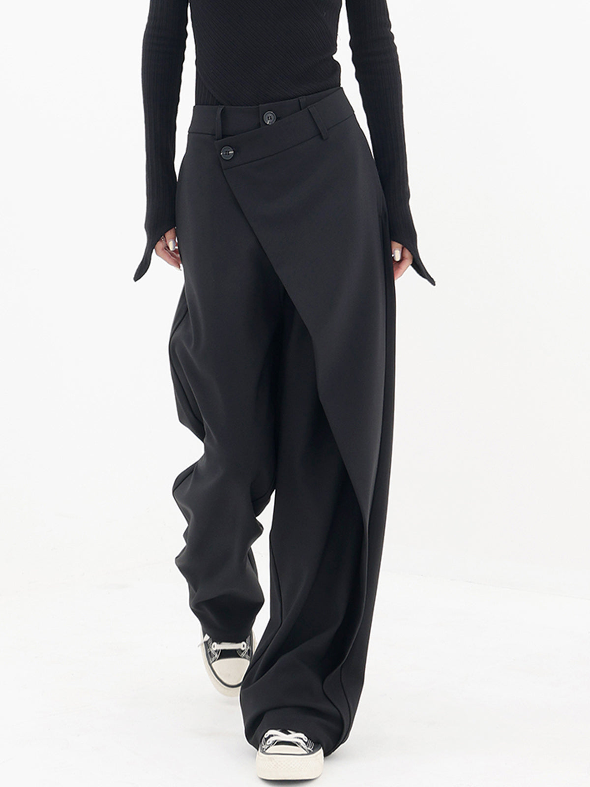 Asymmetrical wide pants